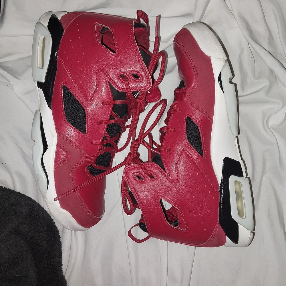 Youth jordans